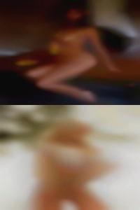 Heavy onion body nude woman.